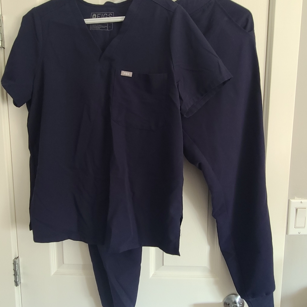 Figs scrubs